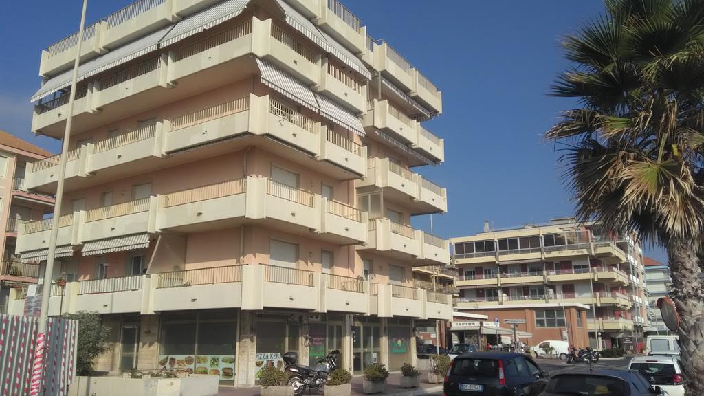 Giardino Apartment *